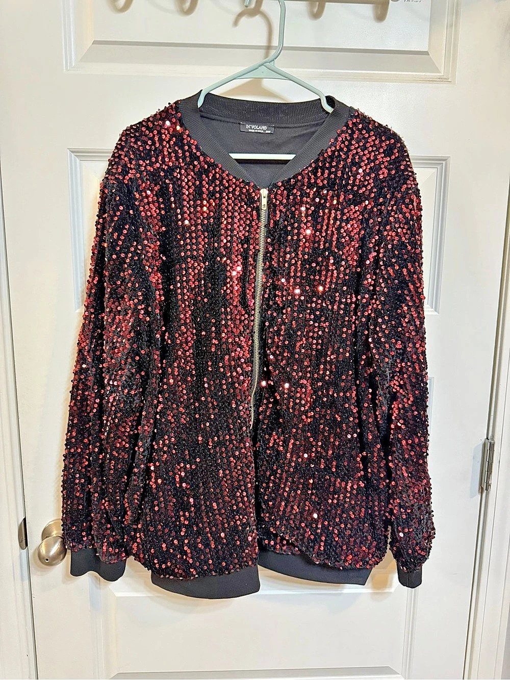 In'Voland Women's Plus Size Sequin Bomber Jacket Black & Red